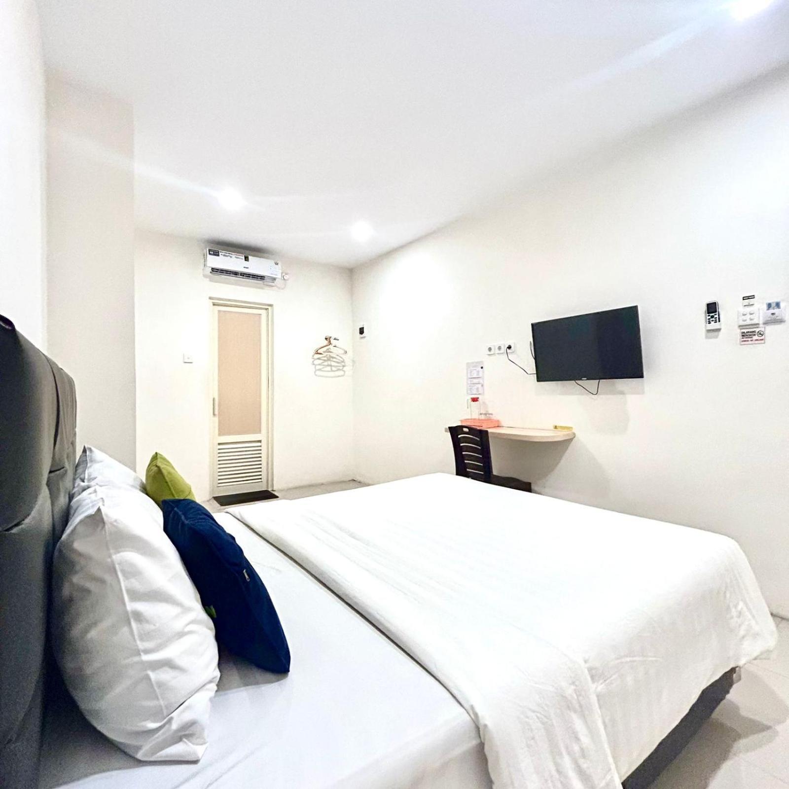 Priority Guest House Samarinda Dış mekan fotoğraf